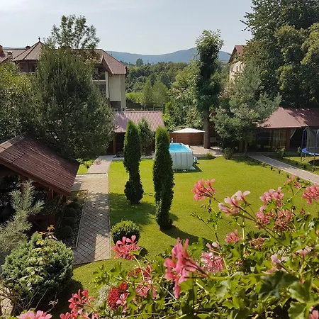 U Neli Guest house Solochin