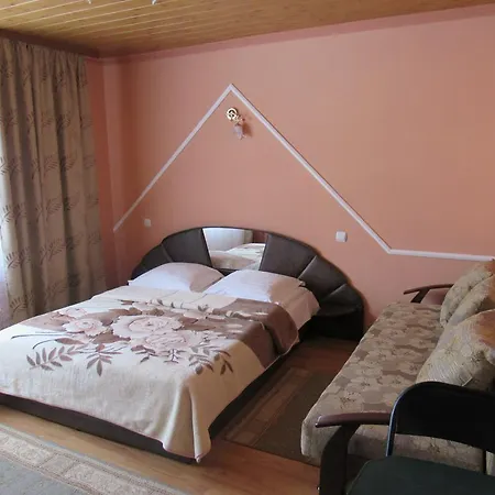 U Neli Konukevi 3*