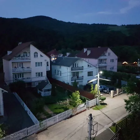 U Neli Penzion Soločin