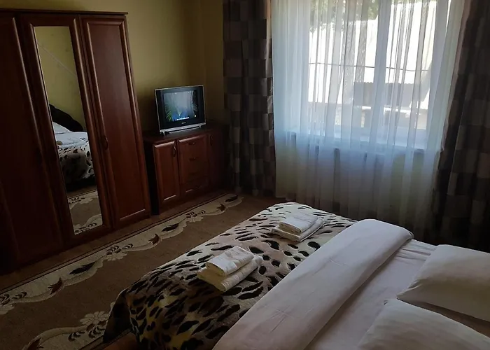 U Neli Гостевой дом 3*